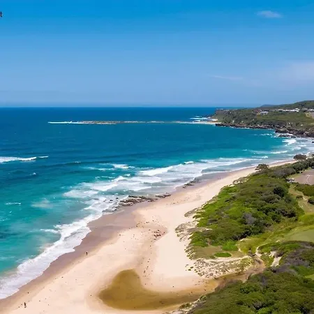 Caves Beach Holiday House Exterior photo